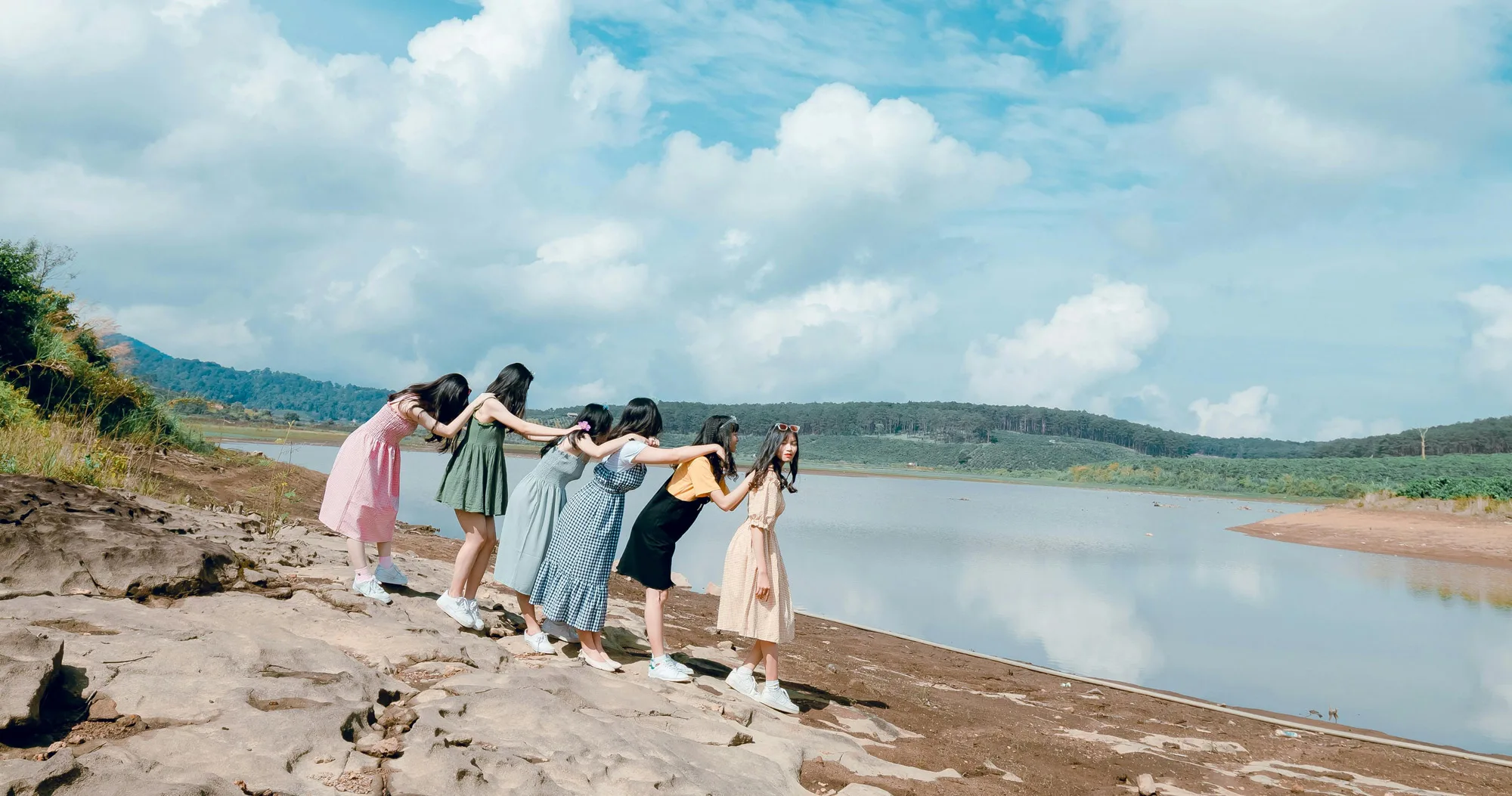 women group package - explore hills