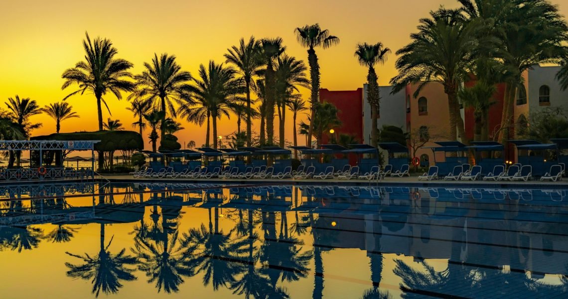 whitehilladventure-luxury-booking