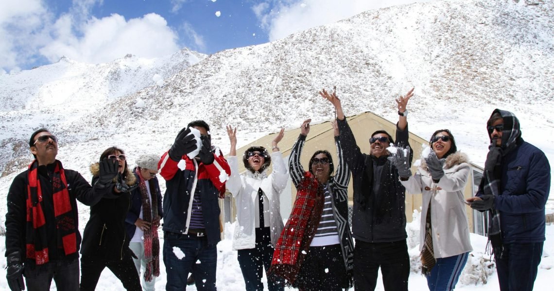 whitehilladventures-family-group-tour