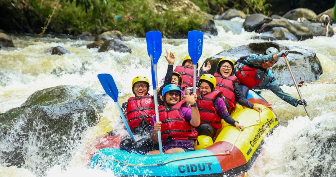 whitehilladventures-group-tour