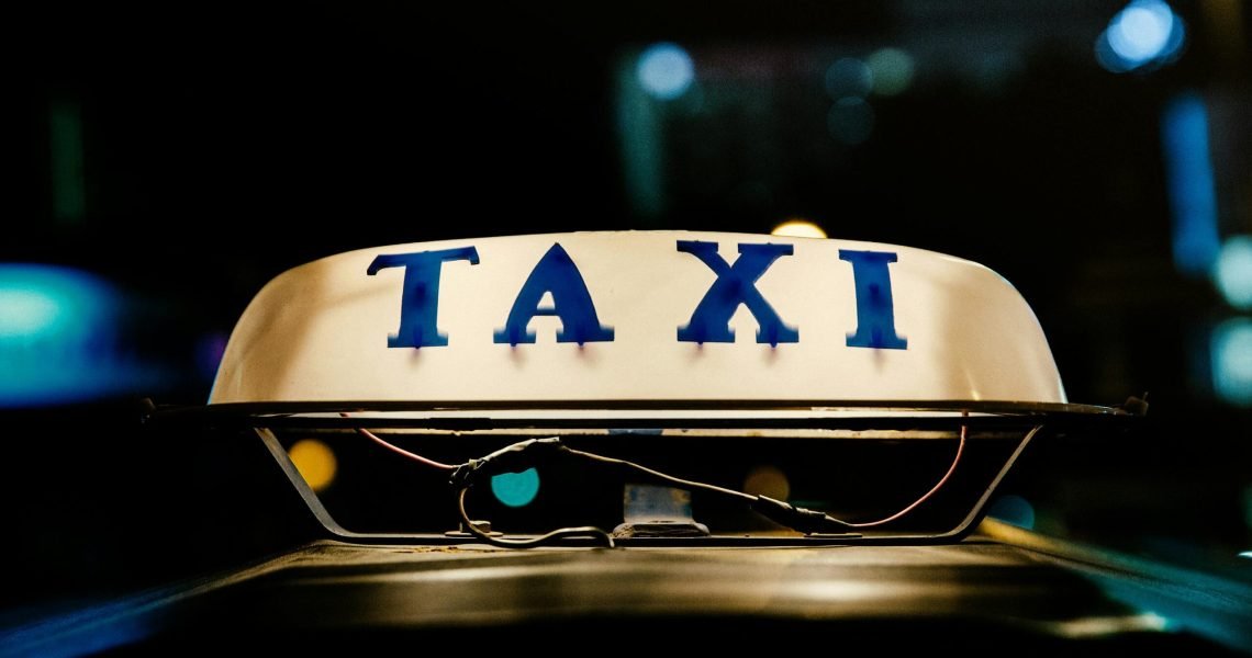 whitehilladventures-taxi-booking