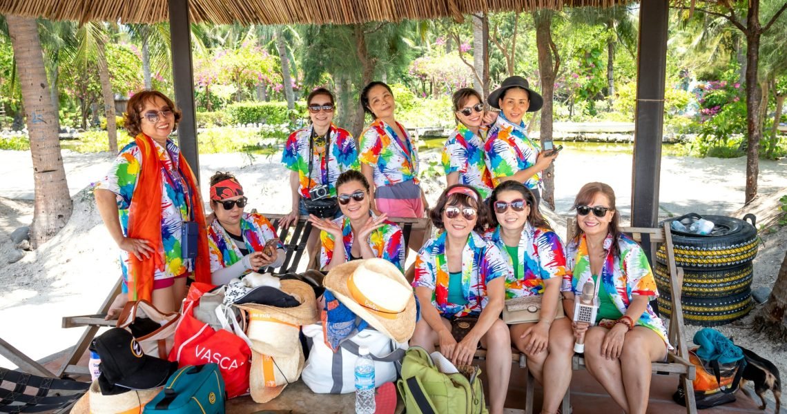 whitehilladventures-women-group-tour-north